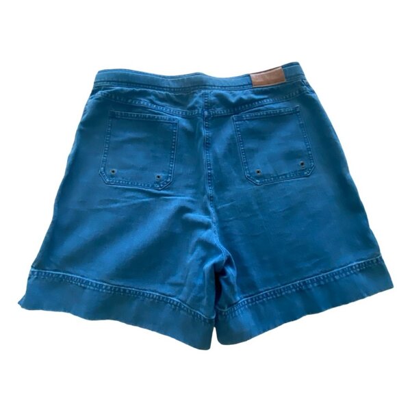 LAUREN Ralph Lauren Denim Shorts Women's Size 12P with Build-in Belt - Picture 2 of 5